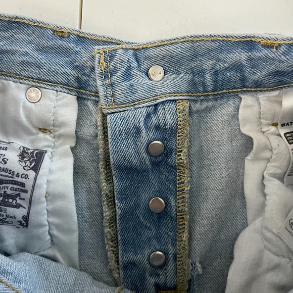 Levi's 501‎ 90's Denim Shorts Women's Size 24 Blue Distressed Light Wash - Picture 14 of 16